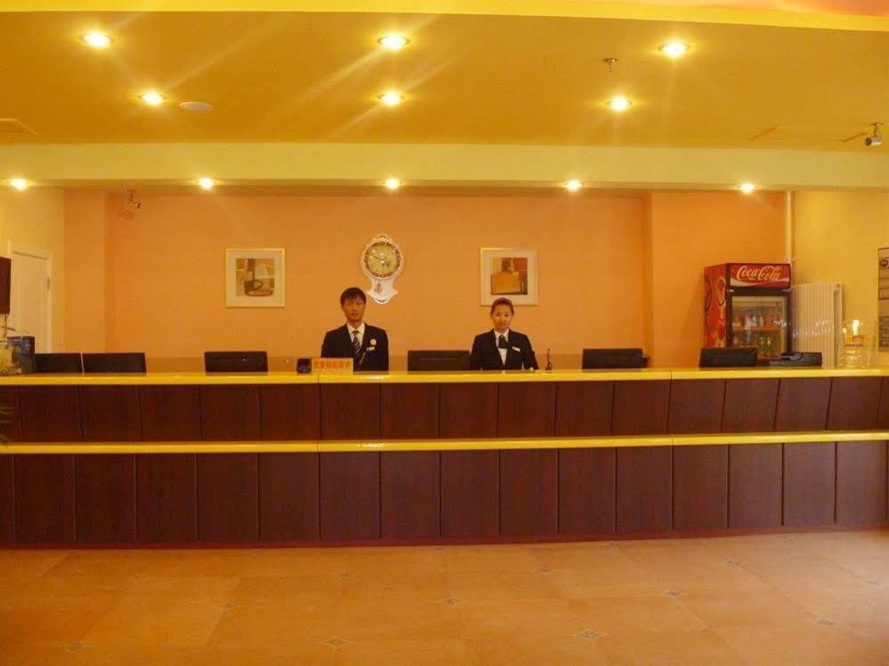 Home Inn Yantai Haiyang Bus Station Shengchancun エクステリア 写真