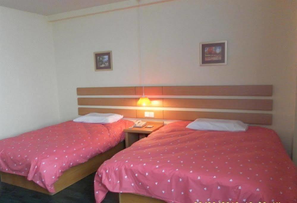 Home Inn Yantai Haiyang Bus Station Shengchancun エクステリア 写真